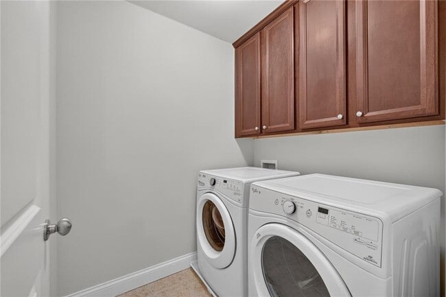 Building Photo - 3526 Pecos Ln