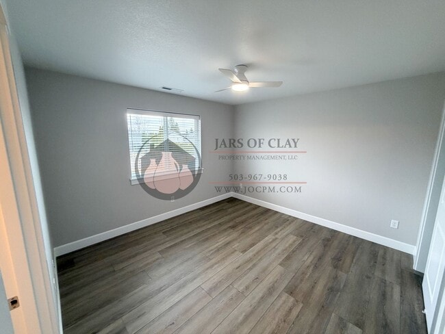 Building Photo - 1329/1331 #2023-LL765