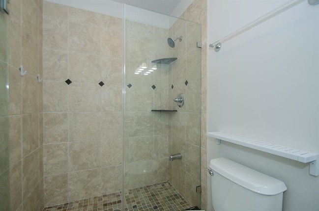 Building Photo - 23211 Colony Green Dr