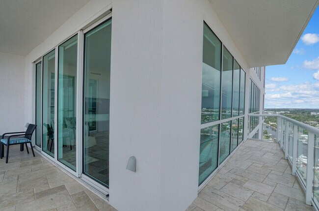 Building Photo - 1 N Ocean Blvd