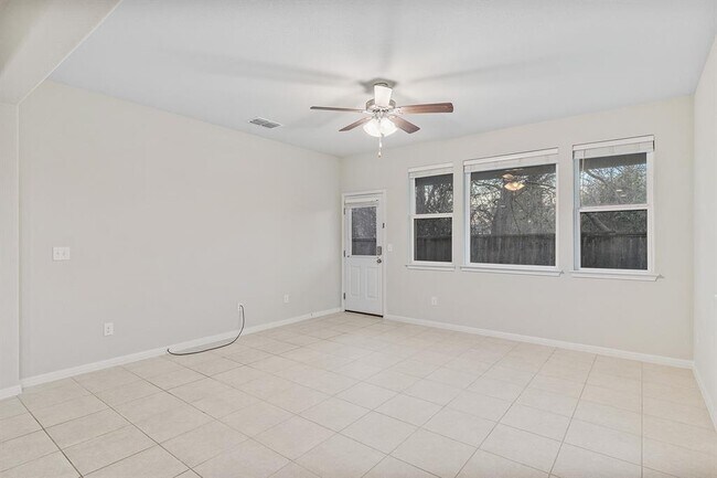 Building Photo - 313 Michaelis Dr