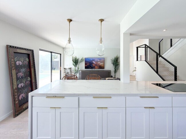 Building Photo - 760 Windtree Way