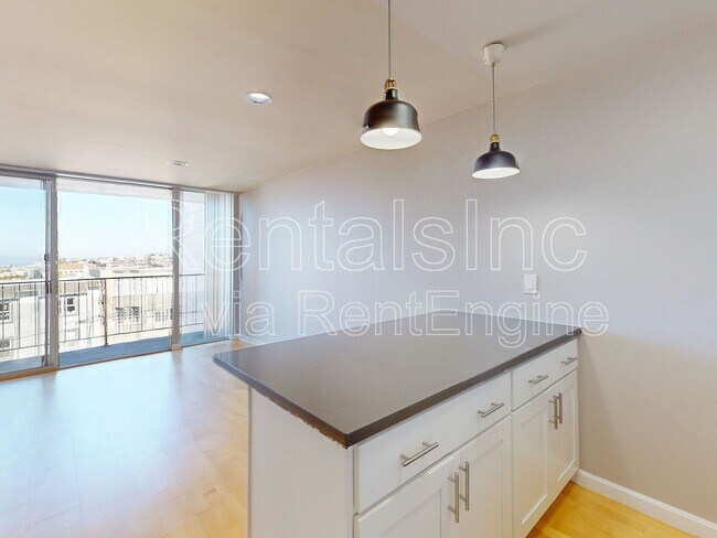 Building Photo - 651 Kansas St