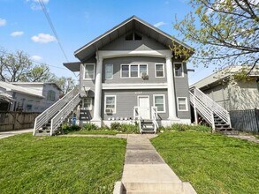 Building Photo - Downstairs 1BD/1BA Near San Antonio College – Easy Access, Central Location!