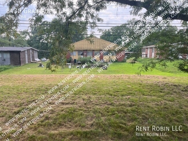 Building Photo - 8430 Grandview Ln