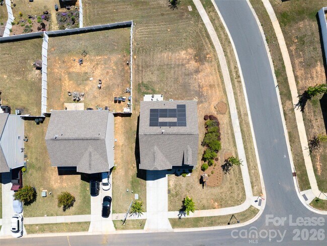 Building Photo - 10008 Brawley Ln