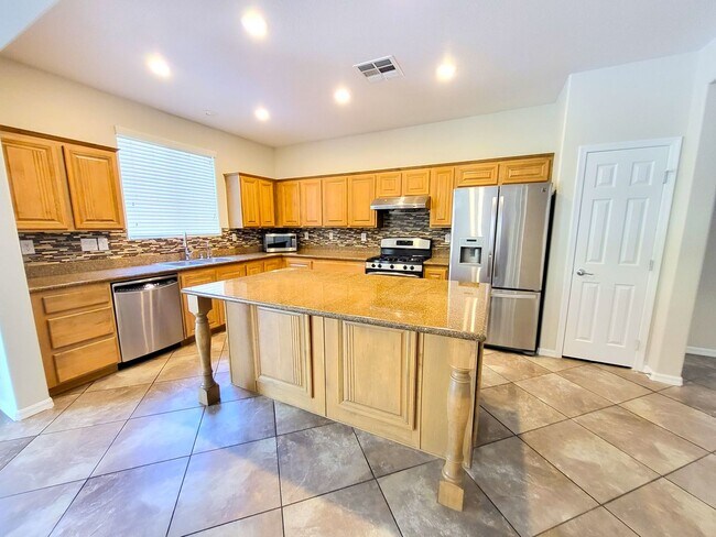 Building Photo - 1053 Via Canale Dr