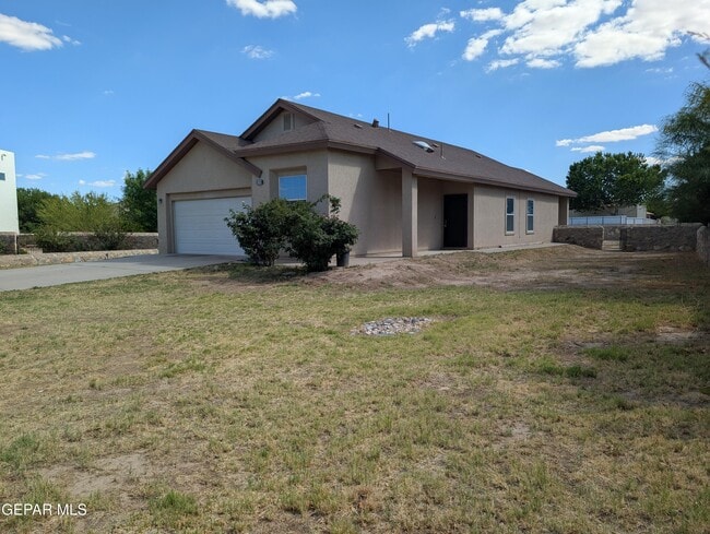 Building Photo - 6140 Sara Suzann Ln