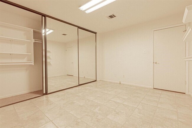 Building Photo - 13103 Rincon Dr