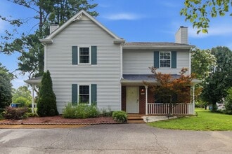 Building Photo - 1236 Carriage Park Dr