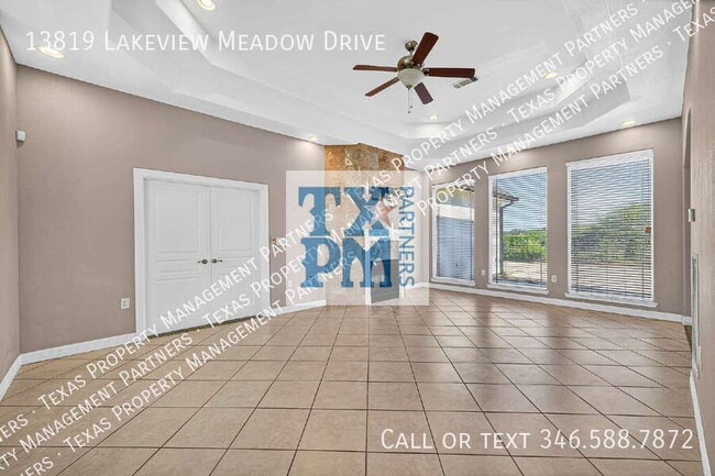 Building Photo - 13819 Lakeview Meadow Dr