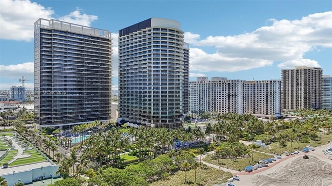 Building Photo - 9703 Collins Ave