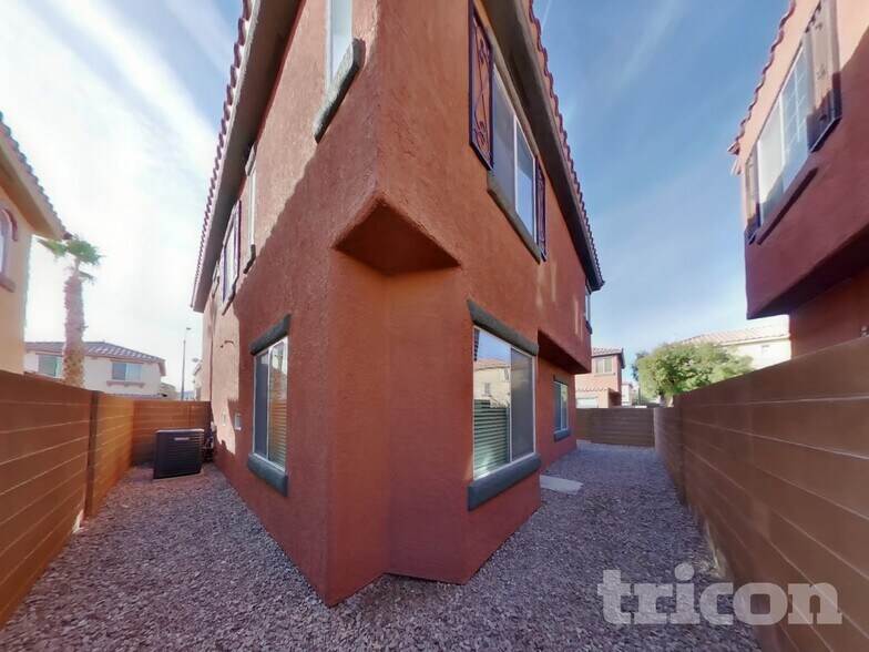 Building Photo - 6046 W Traviata Ave