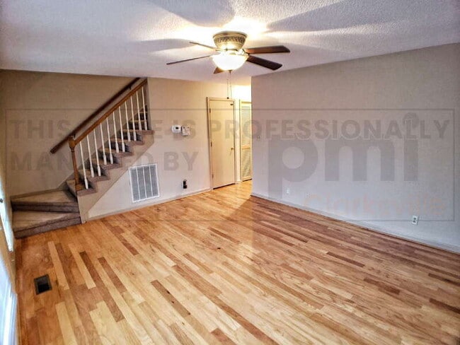 Building Photo - 3046 Woody Ln