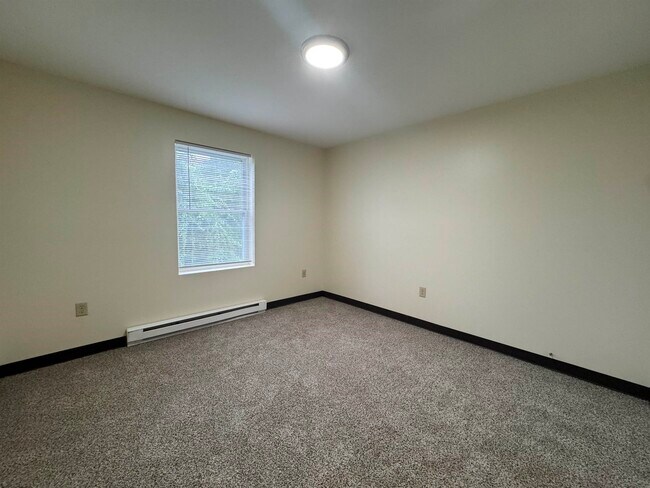 Building Photo - 99 Eastern Ave