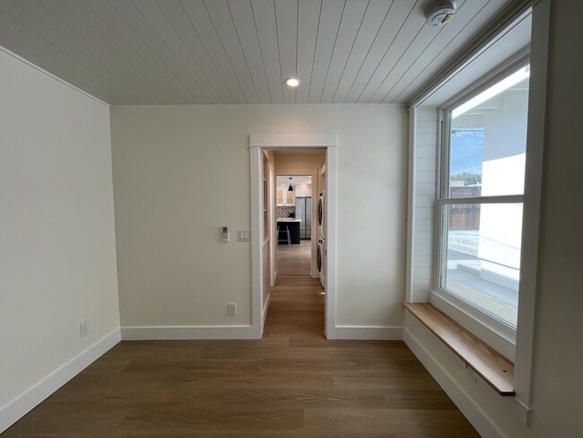 Building Photo - 3358 Bancroft St