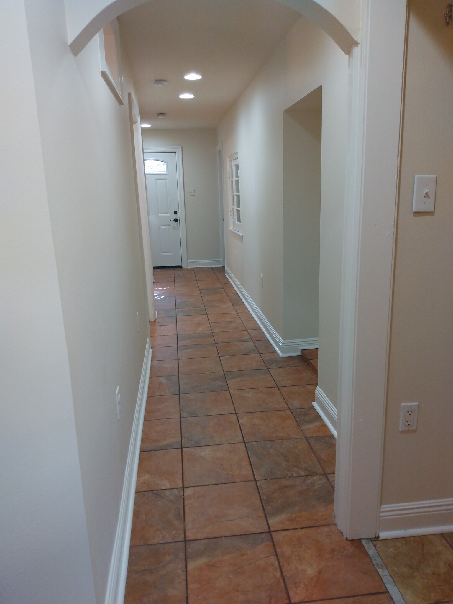 Building Photo - 2217 Napoleon Ave