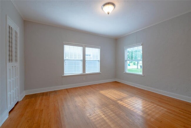 Building Photo - 1725 NW 21st St