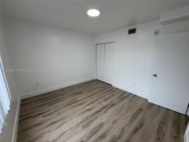 Building Photo - 1971 NW 2nd Ct