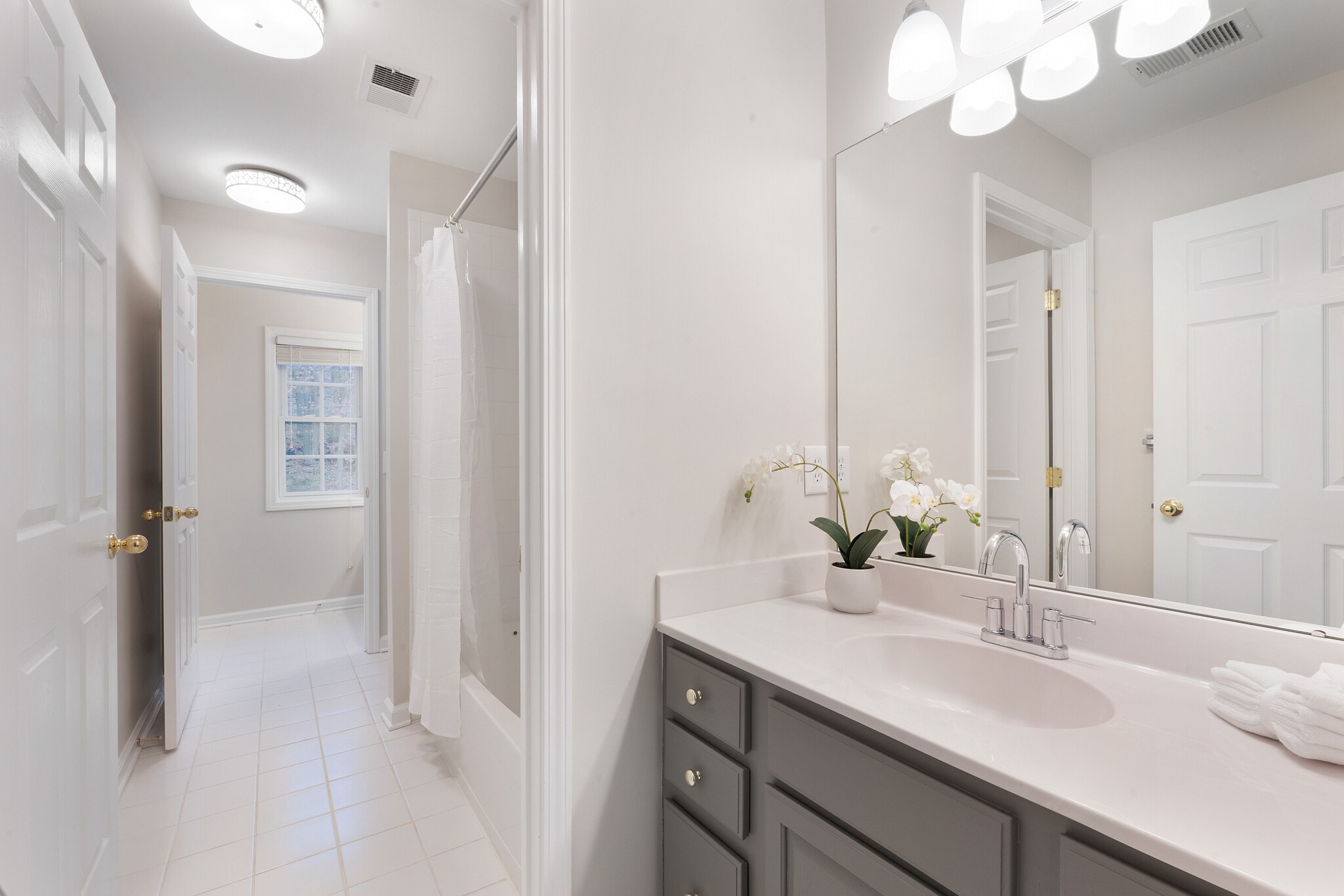 Bath - 64 Henning Ter