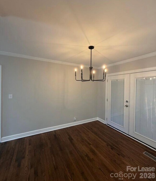 Building Photo - 4201 University Dr