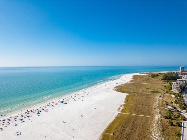 Building Photo - 3835 Almeria Ave