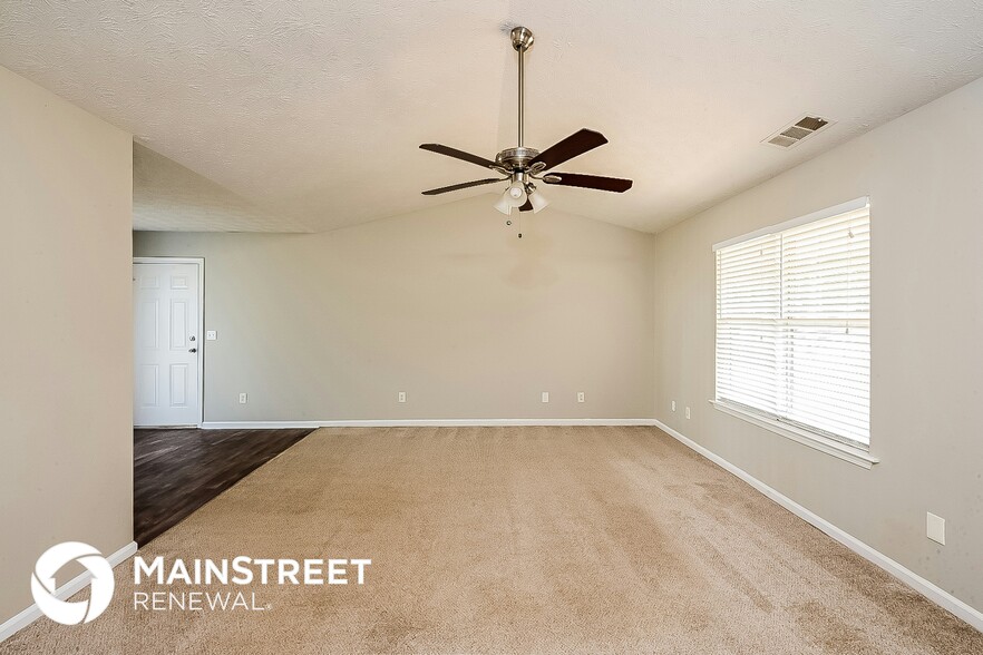 Building Photo - 200 Oak Hill Rd