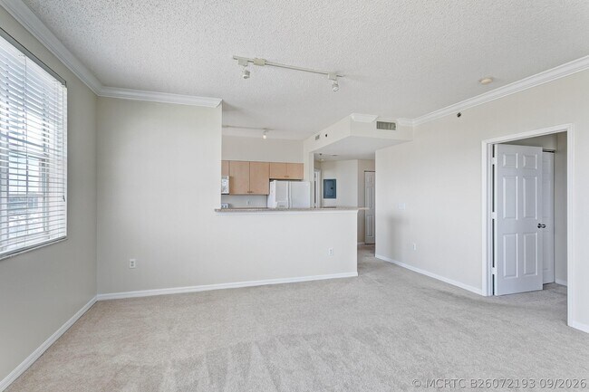 Building Photo - 616 Clearwater Park Rd