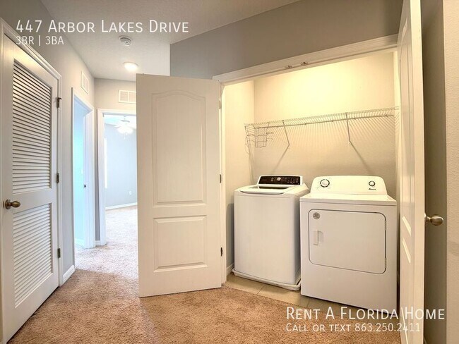 Building Photo - 447 Arbor Lakes Dr