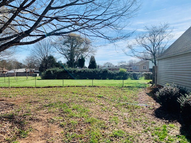 Building Photo - 4801 Kennedy St