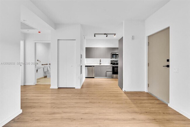 Building Photo - 753 NW 30th St