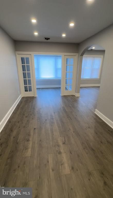 Building Photo - 336 Main St