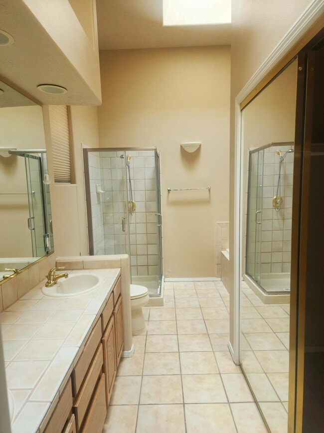 Building Photo - 829 Hackberry Trail SE