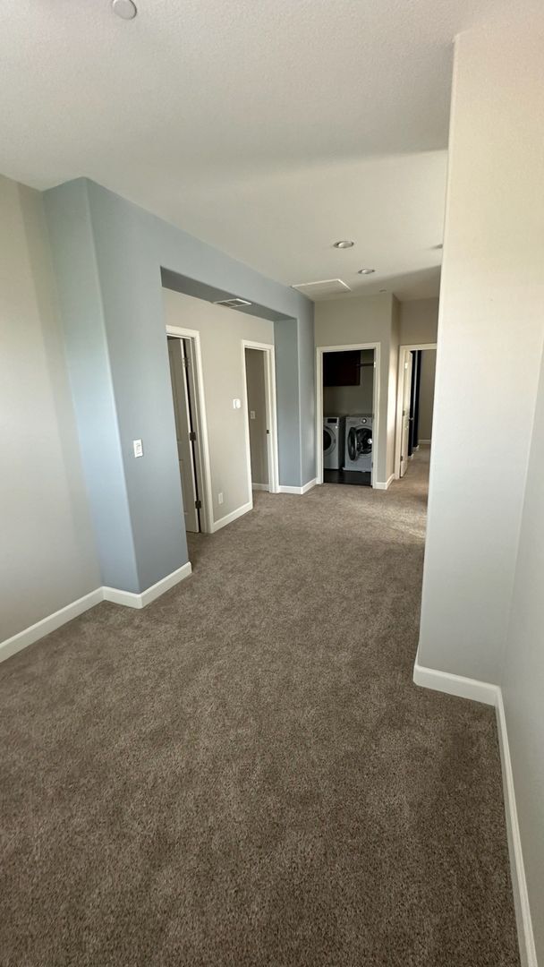 Building Photo - 207 Coulter Way