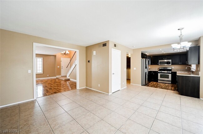 Building Photo - 109 Elegante Way
