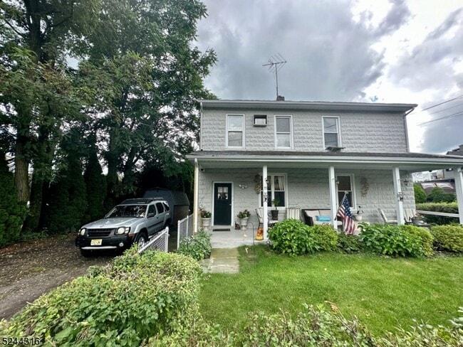 Primary Photo - 75 Bloomfield Ave
