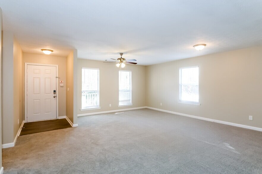 Building Photo - 235 Riverbrooke Terrace