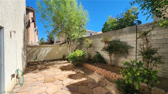 Building Photo - 853 Patagonia Ridge Ave