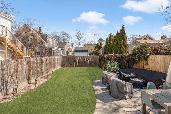 Building Photo - 35 Hall Ave