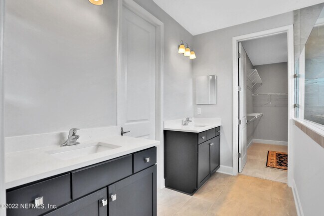 Building Photo - 351 Millenia Dr
