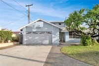 Building Photo - 2032 W 171st St