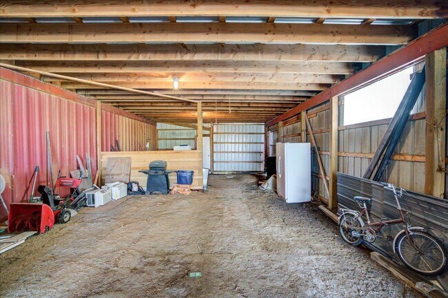 Building Photo - 34 N Union Rd