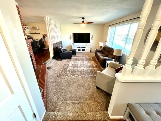 Living room - 1247 W Devonshire St