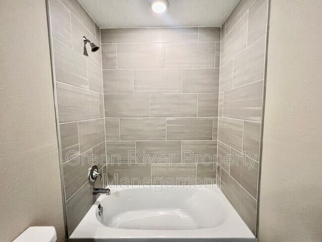 Building Photo - 403 Boracay Cir