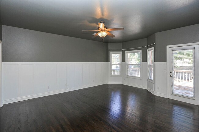 Building Photo - 5300 S 44th Pl