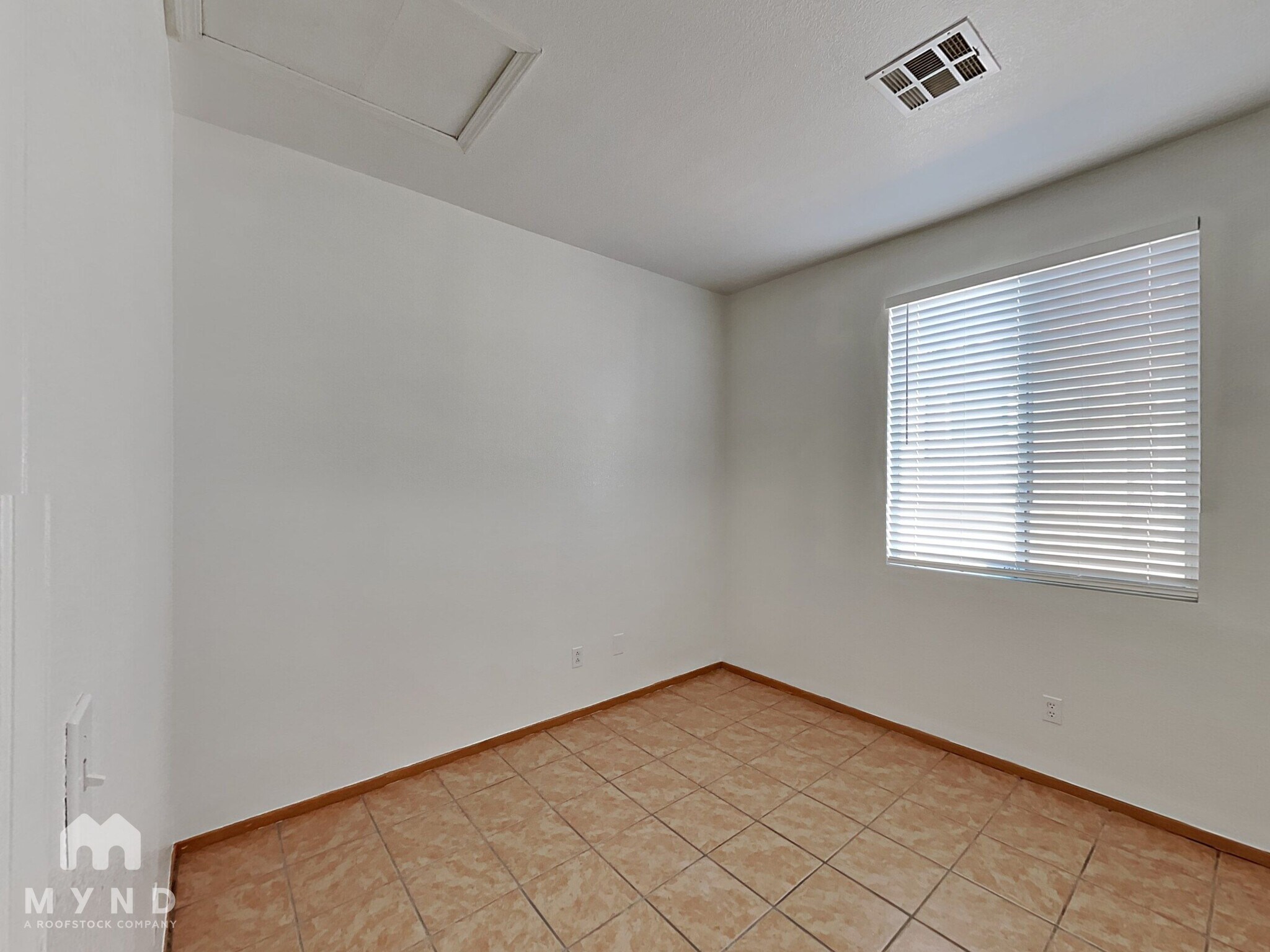 Building Photo - 9540 Ensworth St