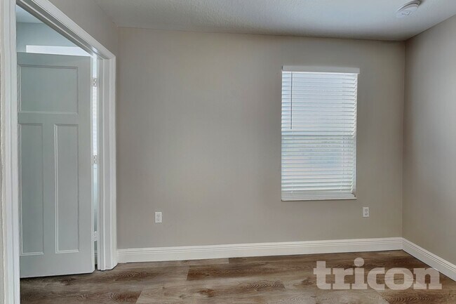 Building Photo - 7105 Feather Wood Dr