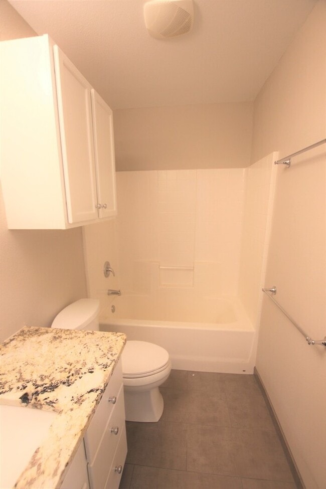 Building Photo - 3 Bedroom 2 Bath in Whitehouse ISD!