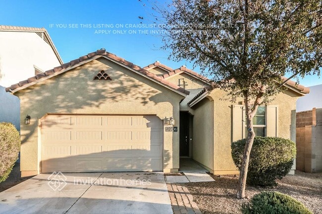 Building Photo - 4962 E Alamo St