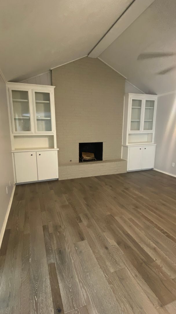 Building Photo - Beautiful Home in Established Neighborhood